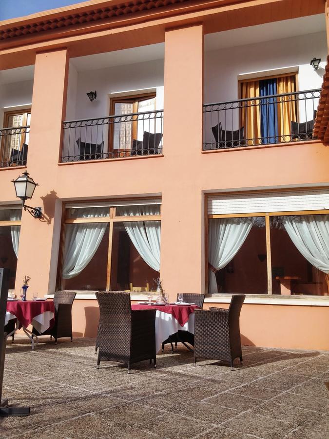 Hotel Fuertescusa Екстер'єр фото